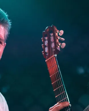 Live concert by Rodrigo Y Gabriela